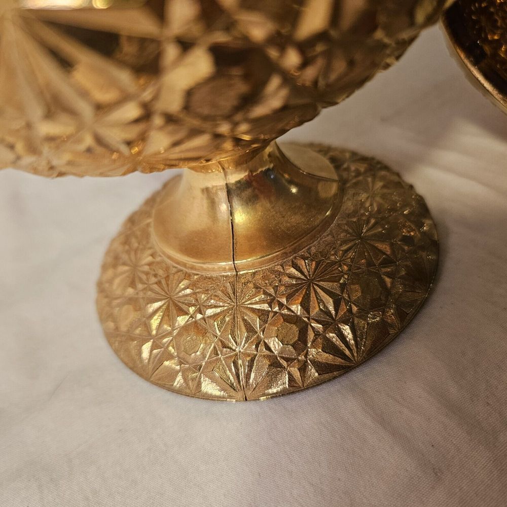 LE Smith Daisy & Button Amber Gold Compote - Ruffled Edges W/Lid - Picture 6 of 10